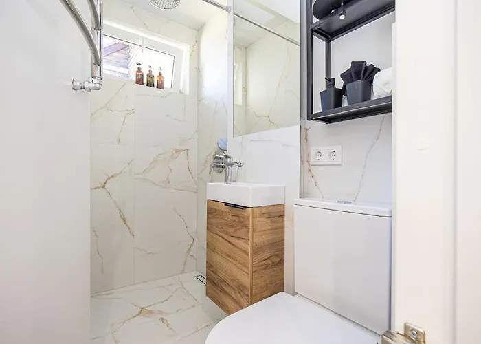 Beachside 2 * 팔랑가